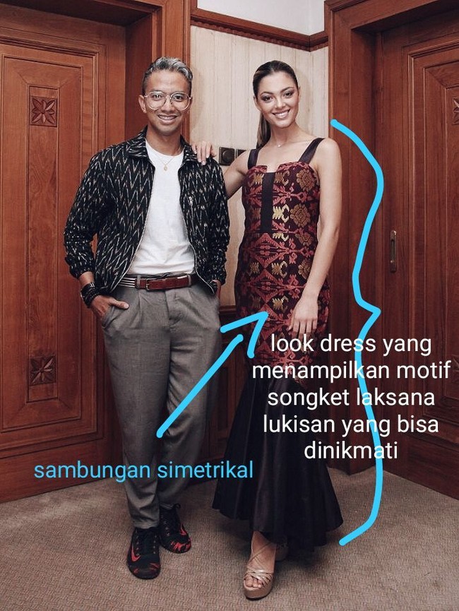 Simetris yang kami buat adalah tantangan. Karena songket itu buatan tangan, maka ketika dipotong dan disambung harus terlihat natural, ujar Didiet. Foto: Dok. Didiet Maulana