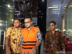 Sebelum Ditahan, Irvanto Dicecar KPK Soal Aliran Uang ke Novanto