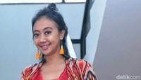 Asri Welas saat menghadiri press conference di Kebayoran Baru, Jakarta Selatan, Kamis (8/3). Foto: Ismail/detikHOT