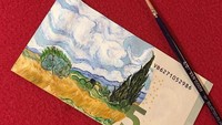 Salah satu lukisan Van Gogh juga dicobanya dilukis di uang kertas. Pensil yang digunakan juga serasi. @mariroldan/Istimewa.