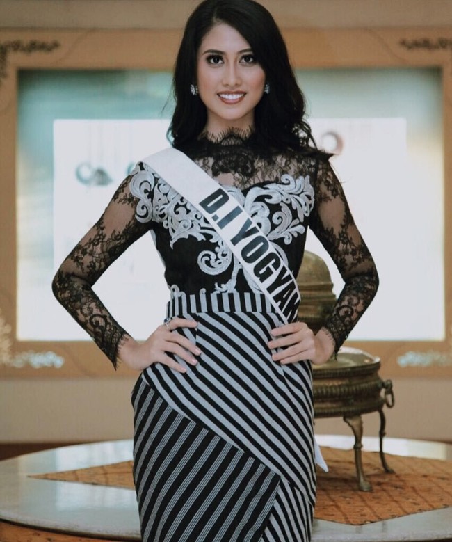 Dalam ajang kontes kecantikan, Dilla Fadiela yang berhasil masuk top 6 Puteri Indonesia 2018 sebelumnya pernah mengikuti perlombaan Wajah Femina 2016 dan meraih gelar Best National Costume. Foto: Dok. Instagram