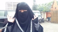 Dian Rositaningrum yang sudah memiliki enam orang anak dari Opick mengaku gugatan cerainya ke PA Jaktim terhadap Opick adalah pelengkap berkas dari perceraiannya. Ia mengatakan, sesungguhnnya sudah lama ditalak Opick. Foto: Dian Rositaningrum / Desi Puspasari
