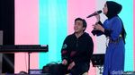 Duet Manis Ayudia dan Ditto di dHOT Music Day 2018