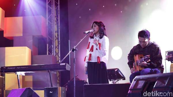 Penampilan Kalem Ify Alyssa Penampilan Kalem Ify Alyssa