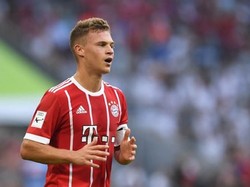 Joshua Kimmich juga jadi salah satu kandidat pengisi starting eleven FIFA FIFPro XI. Dia adalah bek Bayern Munich dan Timnas Jerman. Penilaian itu diberikan untuk performa pada periode 3 Juli 2017-15 Juli 2018 (Christof Stache/AFP)