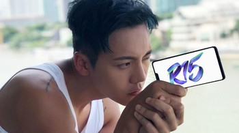  Kamera selfienya berukuran 20 MP. Sementara kamera ganda di bagian belakangnya masing-masing berukuran 16 MP dan 12 MP.  Foto: Oppo