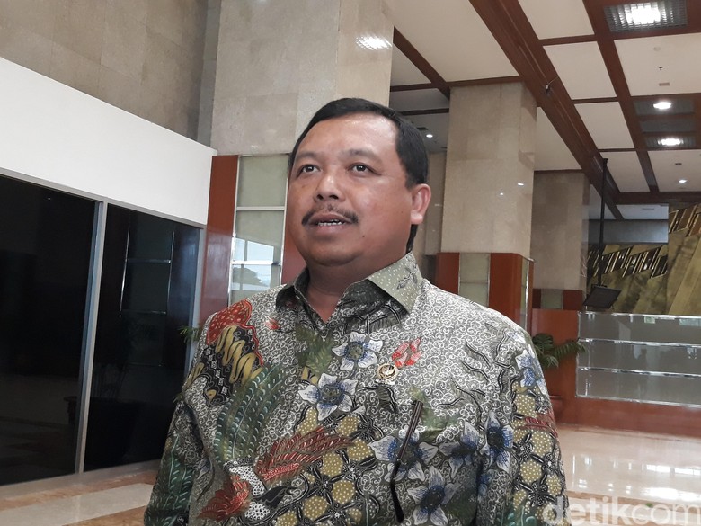 Komisi II Minta Kontroversi Aransemen Indonesia Raya Ditertibkan Komisi II Minta Kontroversi Aransemen Indonesia Raya Ditertibkan