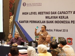 Di Medan, Bupati Anas Berbagi Inovasi Pengembangan Daerah