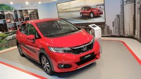 Mesin yang sama juga tersemat di Jazz model biasa 1.3 L i-VTEC. Mesin itu bisa membuat Jazz berakselerasi 0-100 km/jam dalam waktu 11,4 detik dengan transmisi manual. Foto: Carscoops