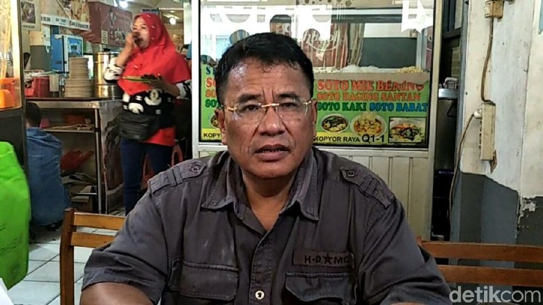 Hotman Paris Melawan Balik Farhat Abbas Hotman Paris Melawan Balik Farhat Abbas