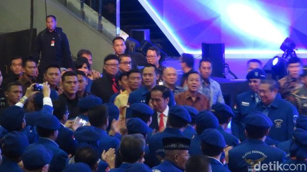 Jokowi di Rapimnas Demokrat / 