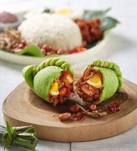 Wow! Curry Puff Nasi Lemak Ini Berisi Ikan Bilih, Telur Rebus hingga Sambal!