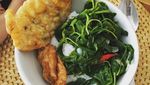 Bikin Adem! Ini Pose Dewi Sandra Sedang Masak dan Nikmati Makanan Favorit