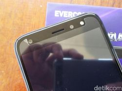 Unboxing Ponsel Empat Kamera Murah dari Evercoss