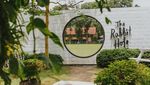 Serunya Minum Secangkir Teh Hangat dengan Suasana Alice in Wonderland di Sini