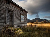 Studi Buktikan Tinggal di Rumah Hantu Baik buat Kesehatan, Ini Alasannya