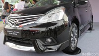 Nissan juga masih mempertahankan Grand Livina hingga saat ini meski penjualannya cenderung menurun. Foto: Ruly Kurniawan