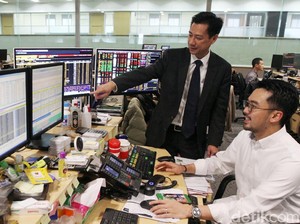 Berlawanan dengan Bursa Asia, IHSG Dibuka di Zona Hijau