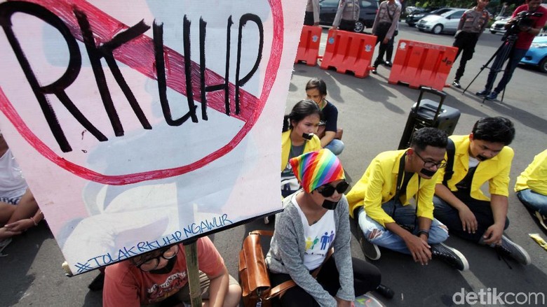 Pengamat: Pasal Tipikor di RKUHP Hilangkan Pidana Khusus Korupsi Pengamat: Pasal Tipikor di RKUHP Hilangkan Pidana Khusus Korupsi
