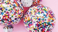 Nah kalau mau bawa oleh-oleh, permen dalam stoples ini bisa jadi pilihan. Yummy! Foto: Instagram @candytopia