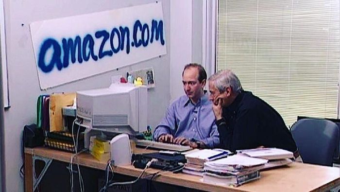 Kantor lama Amazon saat baru dibuka. Foto: Dok. Amazon.com Kantor lama Amazon saat baru dibuka. Foto: Dok. Amazon.com