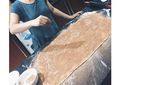 Mengintip Kegiatan Tara Basro Saat Belanja ke Pasar hingga Buat Kue di Rumah