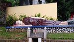 Foto: Patung Buddha Tidur di Indonesia
