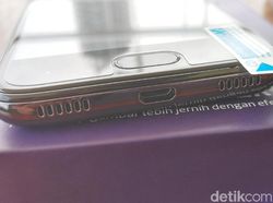 Unboxing Ponsel Empat Kamera Murah dari Evercoss