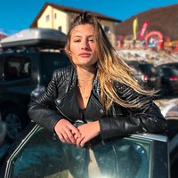 Tapi bagaimanapun, aku ingin membuat jalanku sendiri. Aku tetap berusaha menjadi diriku sendiri dengan menciptakan karierku sendiri, imbuhnya.  Foto: dok. Instagram