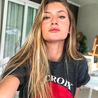 Karena kemiripannya dengan Gisele, Paula pun memiliki 258 followers. Oleh netizen, Paula selalu disamakan dengan Gisele hingga disebut seperti saudari kembar.  Foto: dok. Instagram