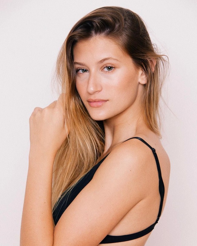 Paula merupakan gadis 16 tahun yang juga berprofesi sama dengan Gisele. Dia mulai menekuni dunia modelling.  Foto: dok. Instagram