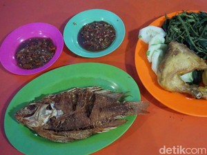 Ketagihan Racikan Sambal Super Pedas Buatan Bu Mut