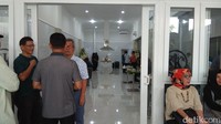 Jenazah Darmawan akan diterbangkan ke Bali untuk dikremasi.