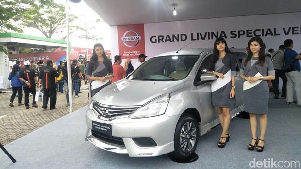 Nissan Grand Livina Special Version