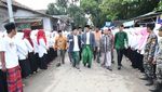 Foto: Jokowi dan Rommy di Nikahan Cucu Mbah Moen di Cirebon