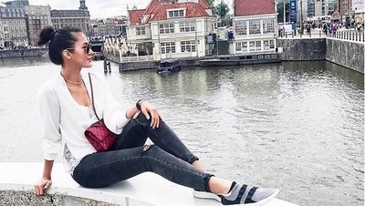 Foto: Liburannya Model Cantik Paula Verhoeven