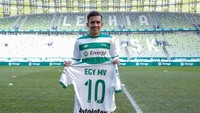 Egy Maulana Vikri bakal menggenakan nomor punggung 10 di Lechia Gdanks (Lechia.pl)