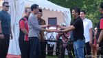 Jokowi Kalah di Lomba: Dari Balap Karung sampai Kicau Burung