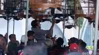 Tampil Kasual, Jokowi Hadiri Festival Burung di Kebun Raya Bogor