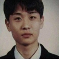 Inilah sosok Harisu dulu sebelum berganti kelamin. Trangender 43 tahun itu pun memiliki nama asli Lee Kyung Yeop. Ia mengaku kecil sudah bertingkah layaknya perempuan, tapi sering mendapatkan bully-an.  Foto: ist.