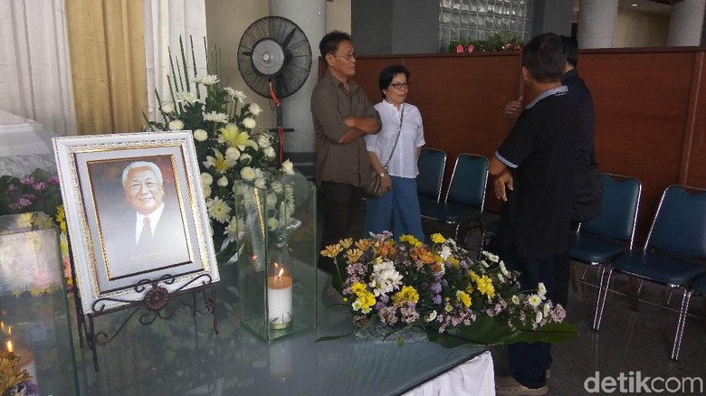 Tolak Autopsi, Keluarga Sebut Hari Darmawan Terkena Serangan Jantung Tolak Autopsi, Keluarga Sebut Hari Darmawan Terkena Serangan Jantung