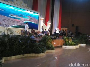 Saat Menhub Baca Puisi Gus Mus Aku Masih Sangat Hafal Nyanyian Itu