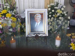 Keluarga Siapkan 6 Bus untuk Pelayat Hari Darmawan