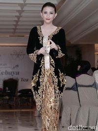 15 Inspirasi Model Kebaya Modern Untuk Kondangan