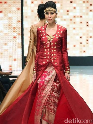 15 Inspirasi Model Kebaya  Modern  untuk Kondangan