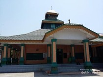 Menelusuri Jejak Perlawanan Budaya di Masjid Raya Sulaimaniyah