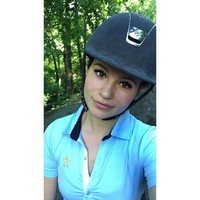 Sejak kecil, Alexandra dan Katharina sudah berkuda. Namun hanya Alexandra yang serius dan menekuni berkuda.  Foto: dok. Instagram