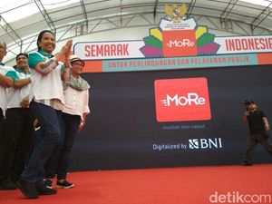 TKI di Singapura Bisa Kirim Uang ke Kampung Lewat HP