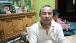 Perban di Rahang Abdul yang Ditusuk Saat Salat Subuh di Masjid