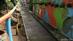 Penuh Warna di Kampung Buricak Burinong